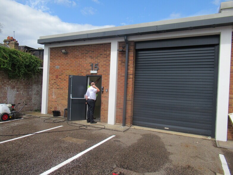 Glenville Mews, London en alquiler - Foto del edificio - Imagen 2 de 4