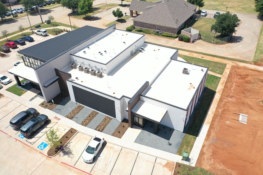 113 Barnett Dr, Highland Village, TX en alquiler - Foto del edificio - Imagen 1 de 3