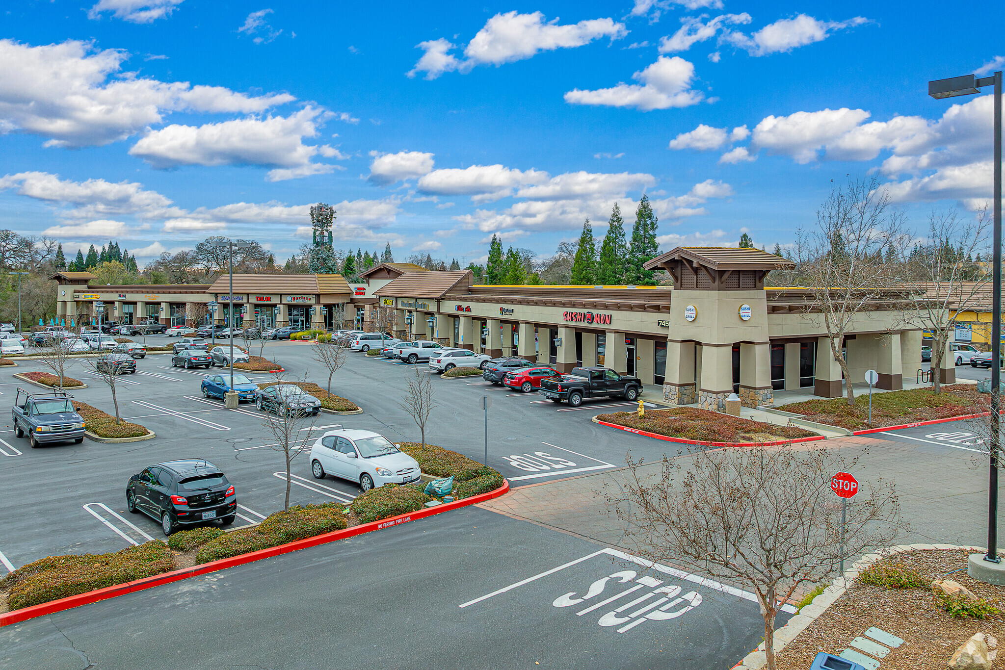 7456 Foothills Blvd, Roseville, CA en alquiler Foto del edificio- Imagen 1 de 10