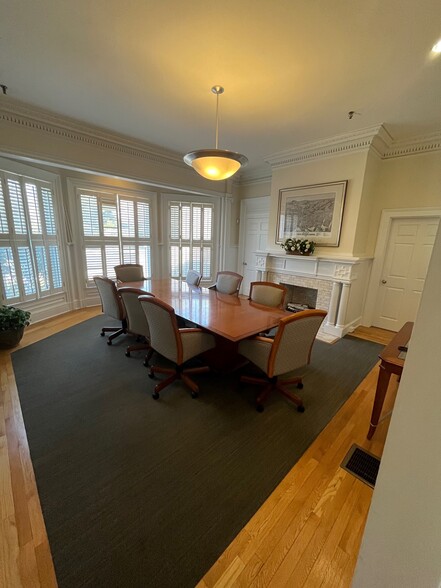 129 Whitney Ave, New Haven, CT en alquiler - Foto del interior - Imagen 2 de 5