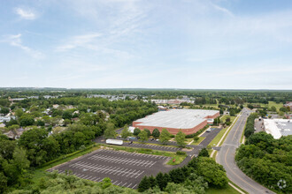 555 N Research Pl, Central Islip, NY - VISTA AÉREA  vista de mapa