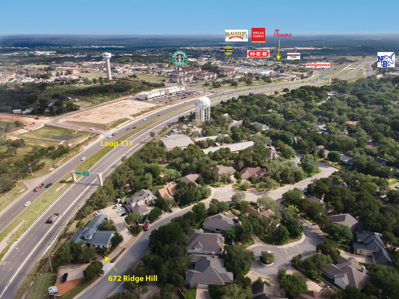 672 Ridge Hill Dr, New Braunfels, TX en venta - Foto del edificio - Imagen 3 de 39