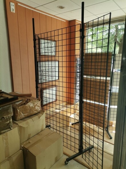 Local en Córdoba, Córdoba en alquiler - Foto del edificio - Imagen 2 de 16