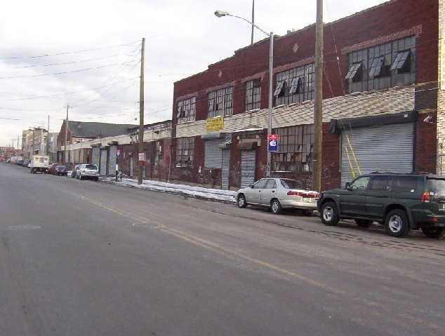 50-00 Grand Ave, Maspeth, NY en alquiler - Foto del edificio - Imagen 3 de 6