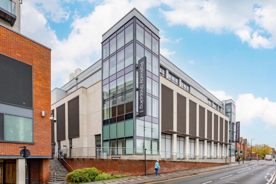 Parkway, Newbury en alquiler - Foto del edificio - Imagen 2 de 6