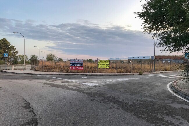 Más detalles de Camino de Valdepencas, 3, Arganda del Rey - Terreno en venta