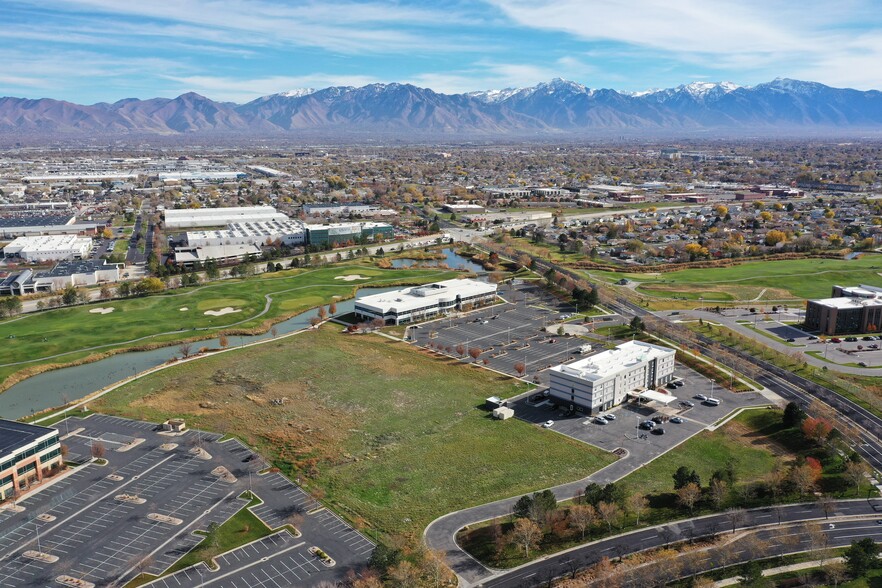 3930 W Parkway Blvd, Salt Lake City, UT en venta - Foto del edificio - Imagen 2 de 28