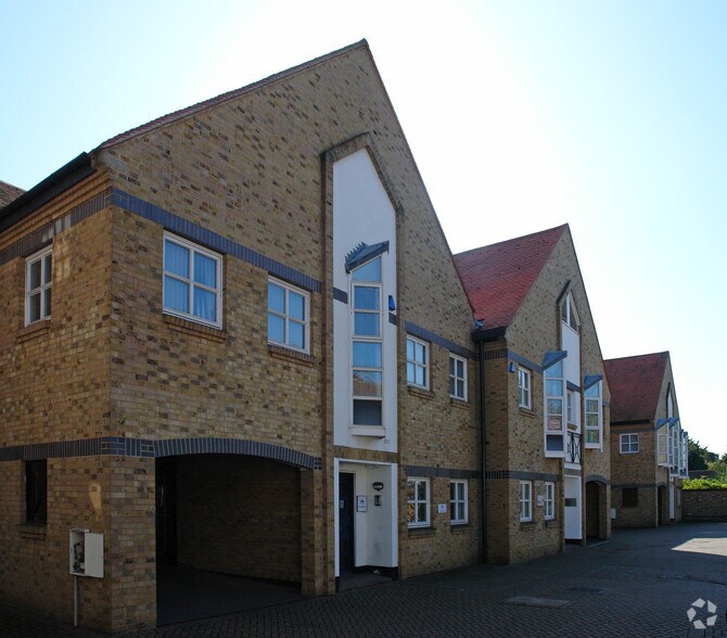 The Green, West Drayton en venta - Foto del edificio - Imagen 3 de 7