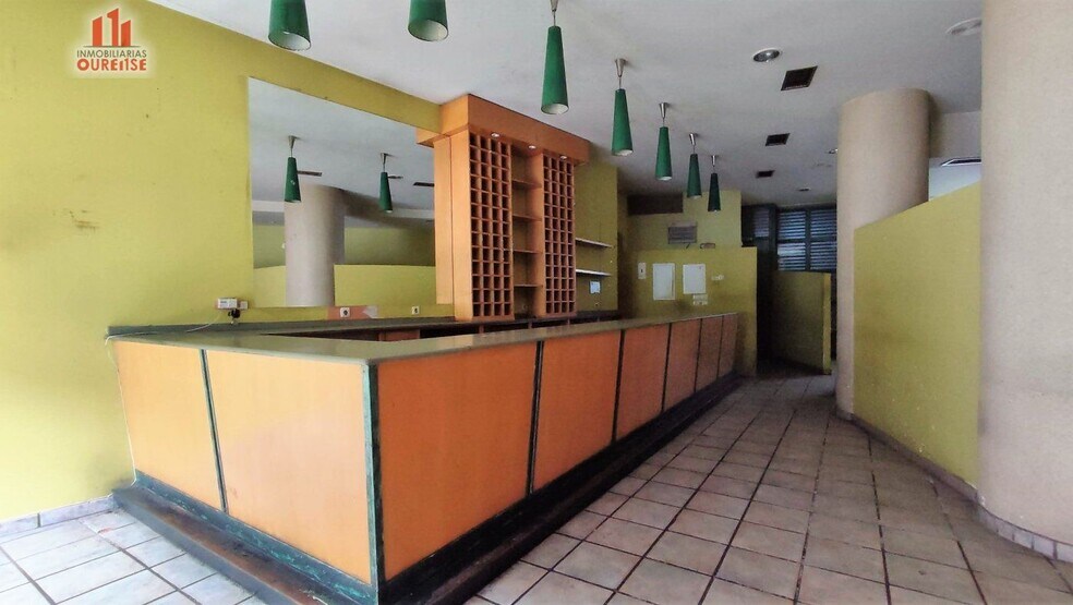 Local en Ourense, Orense en venta - Foto del edificio - Imagen 2 de 15