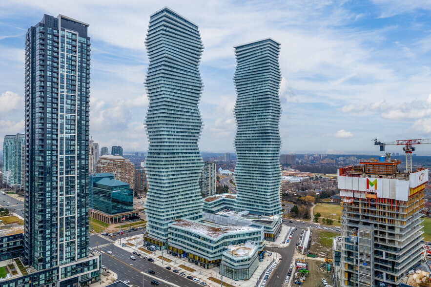 3900 Confederation Pky, Mississauga, ON en alquiler - Foto del edificio - Imagen 3 de 5