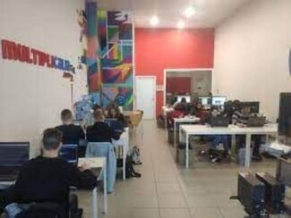 Más detalles de Calle Luis Fuentes Bejarano, 9, SEVILLA - Oficina en alquiler