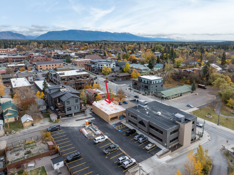 100 2nd St E, Whitefish, MT en venta - Foto del edificio - Imagen 1 de 13