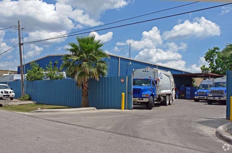 Industrial Warehouse & Land cartera de 2 inmuebles en venta en LoopNet.es - Foto principal - Imagen 1 de 2