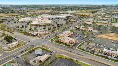 1697 W Lacey Blvd, Hanford, CA - VISTA AÉREA  vista de mapa - Image1