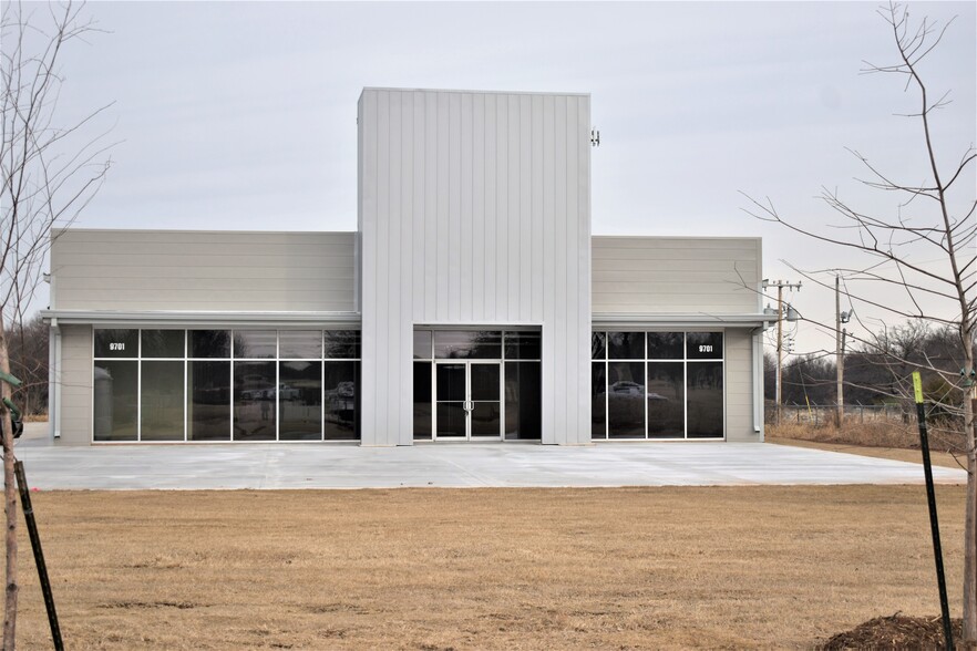 9701 Northwest Expy, Yukon, OK en venta - Foto principal - Imagen 1 de 22