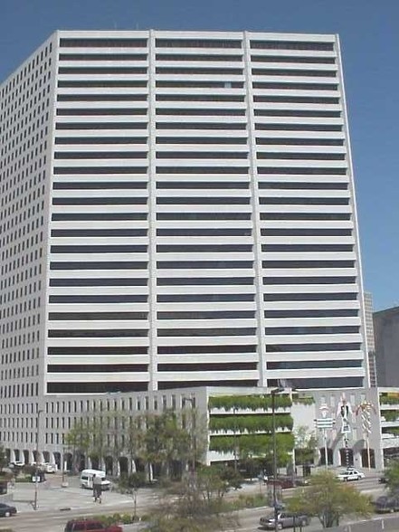 1515 Poydras St, New Orleans, LA en alquiler - Foto del edificio - Imagen 2 de 5