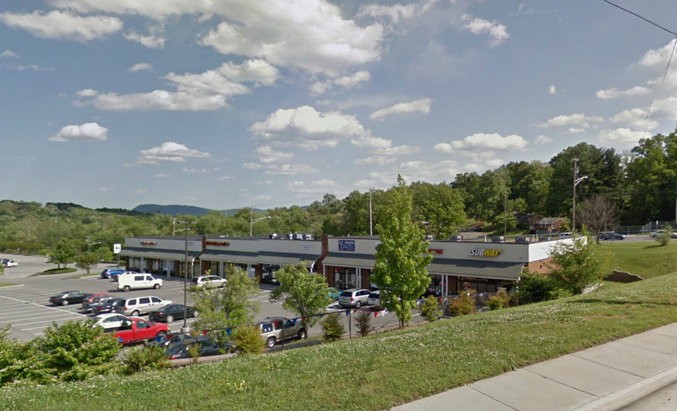 629-675 Peters Creek Rd, Roanoke, VA en alquiler - Foto del edificio - Imagen 1 de 1