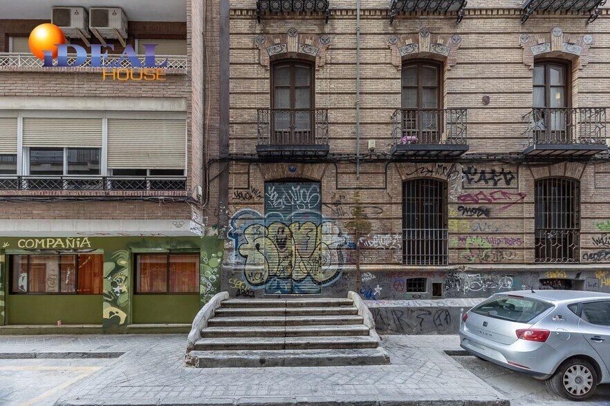 Calle Acera del Triunfo, 19, Granada, Granada en venta - Foto del edificio - Imagen 2 de 18