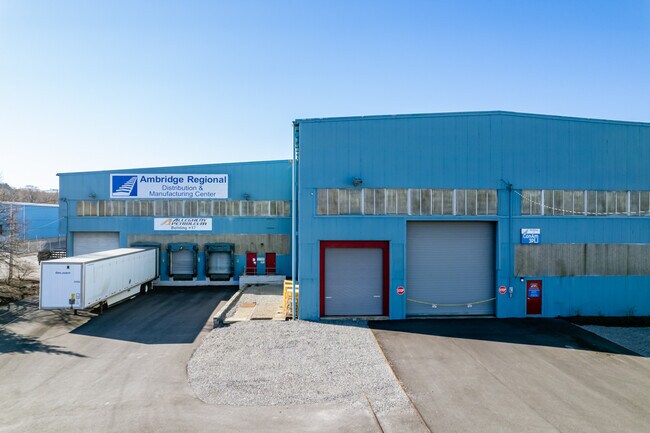 Más detalles de 2301 Duss Ave, Ambridge, PA - Varios usos en alquiler