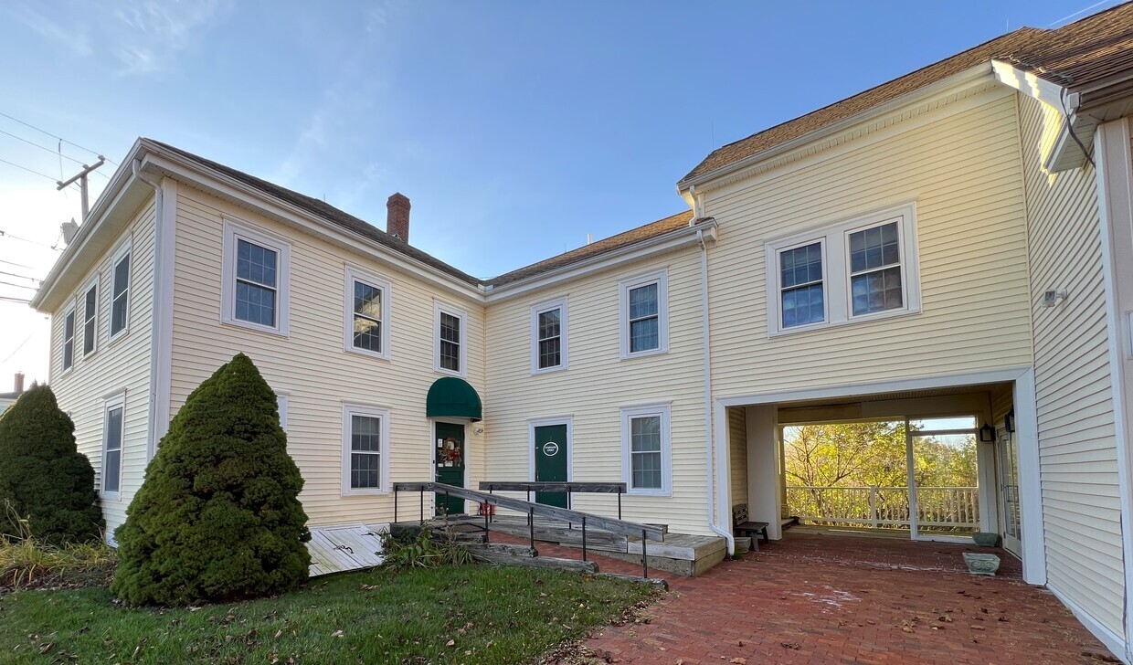 2289 Woodbury Ave, Newington, NH en alquiler Foto del edificio- Imagen 1 de 25