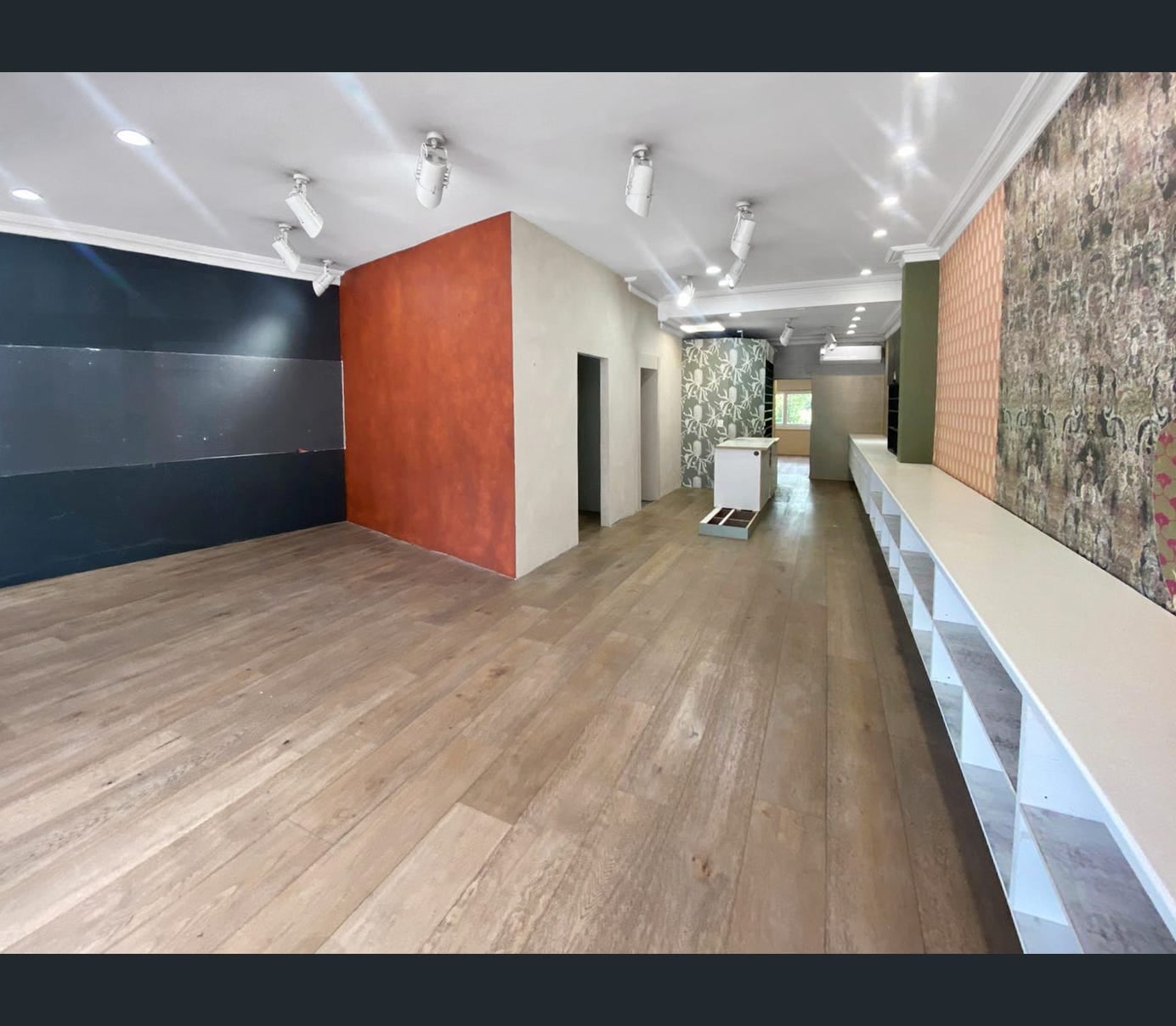 590 Willoughby Rd, Willoughby en alquiler Foto del interior- Imagen 1 de 5