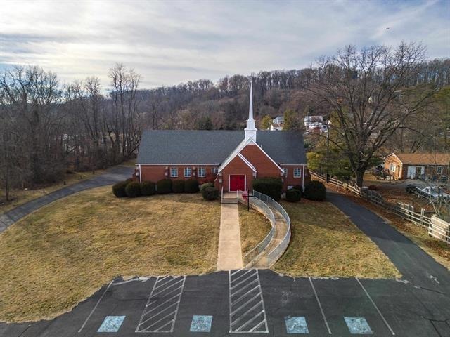 551 Lee Jackson Hwy, Staunton, VA en venta Foto principal- Imagen 1 de 49