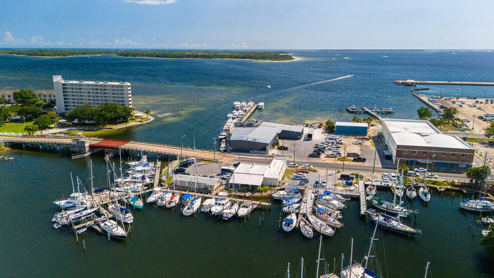 239 E Beach Dr, Panama City, FL en venta - Foto del edificio - Imagen 1 de 24