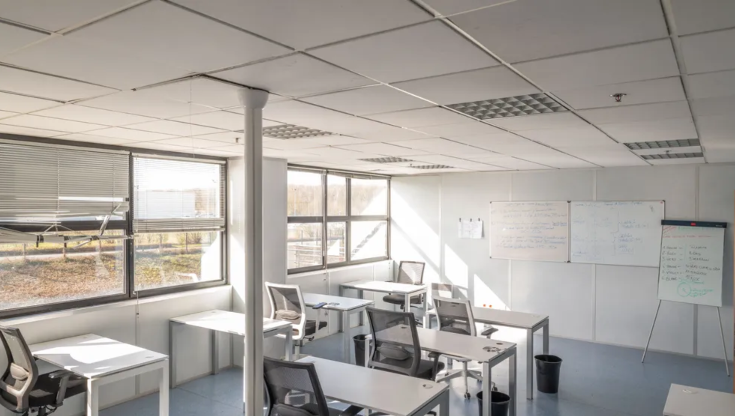 5 Rue Des Frères Lumière, Vendin Le Veil en alquiler Foto del edificio- Imagen 1 de 3