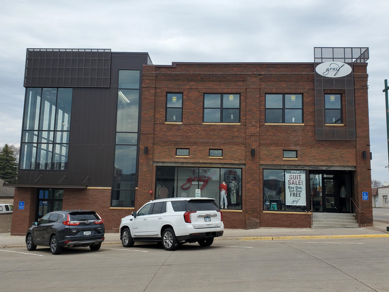 202 Bridge St W, Owatonna, MN en alquiler - Foto del edificio - Imagen 3 de 15