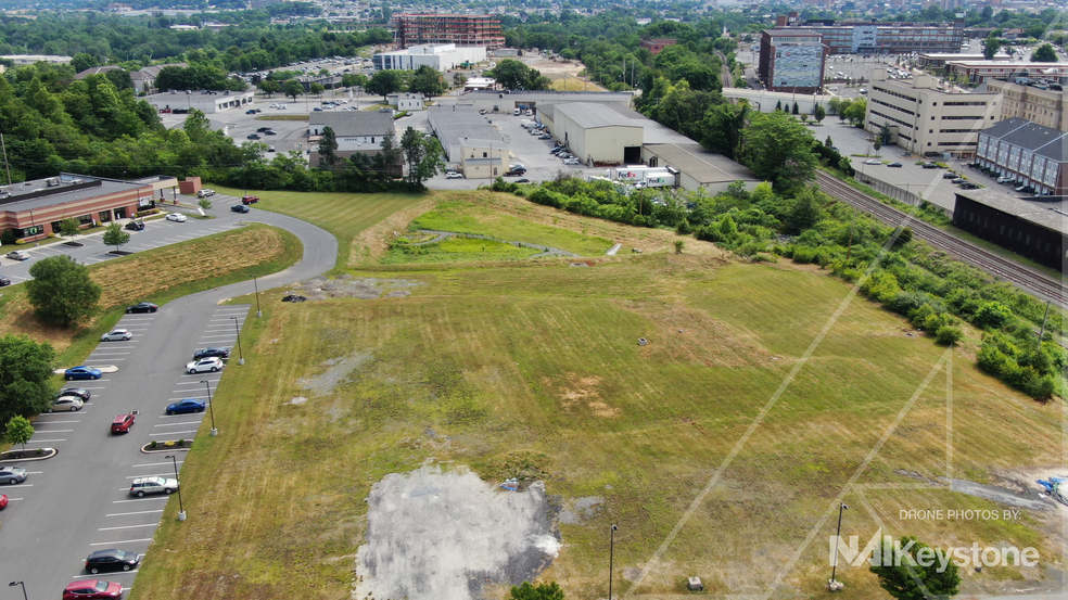 1010 Reed Ave, Wyomissing, PA en alquiler - Foto del edificio - Imagen 2 de 4