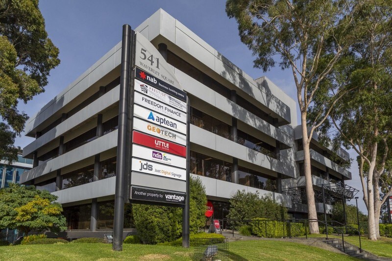 541 Blackburn Rd, MOUNT WAVERLEY en alquiler - Foto principal - Imagen 1 de 1