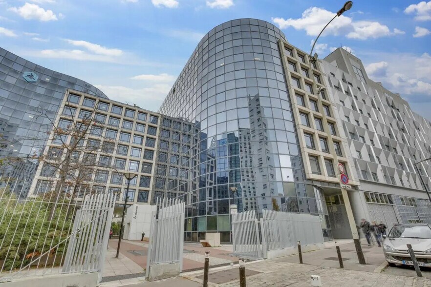 47 Rue Louis Blanc, Courbevoie en alquiler - Foto del edificio - Imagen 1 de 3