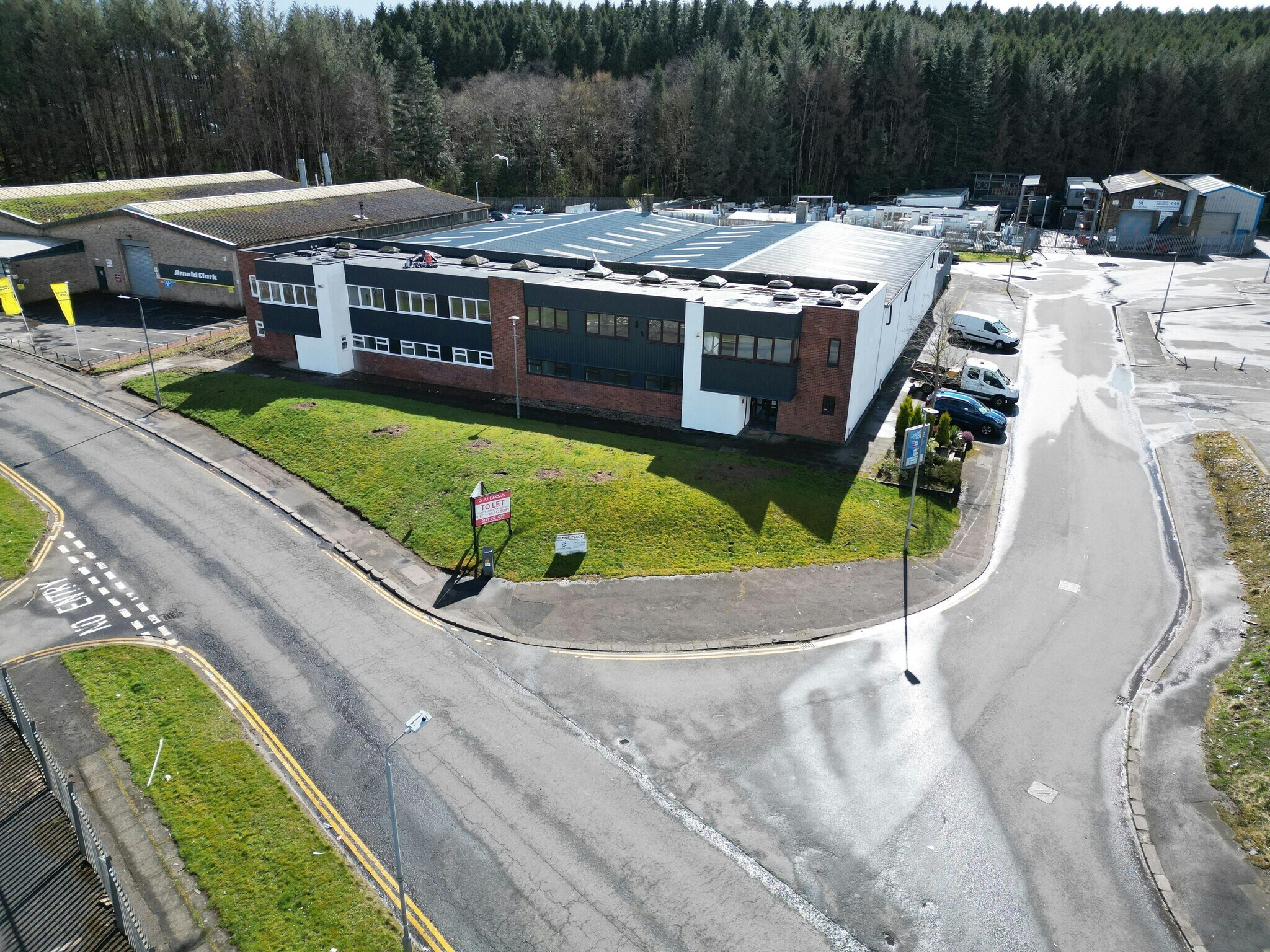 1-3 Rennie Pl, East Kilbride en alquiler Foto del edificio- Imagen 1 de 7