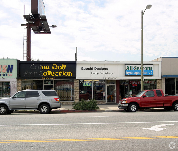 17610-17614 Chatsworth St, Granada Hills, CA en alquiler - Foto del edificio - Imagen 2 de 5