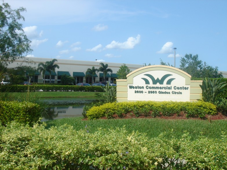 2900 Glades Cir, Weston, FL en alquiler - Foto del edificio - Imagen 1 de 37