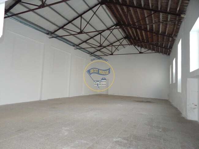 Más detalles de Nave en alquiler