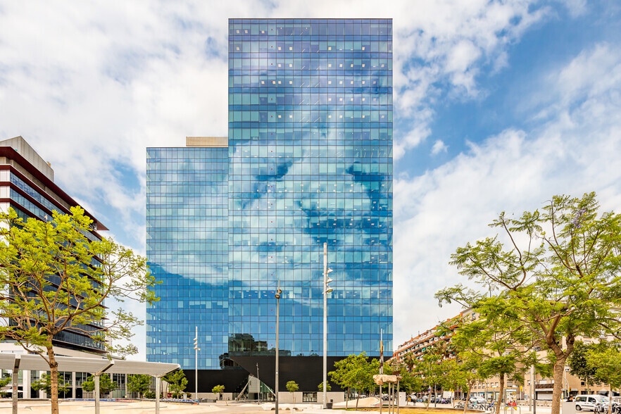 Passeig de la Zona Franca, 105, Barcelona, Barcelona en alquiler - Foto del edificio - Imagen 1 de 36