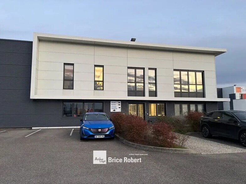 Flex en Saint-Fons en alquiler - Foto del edificio - Imagen 1 de 7