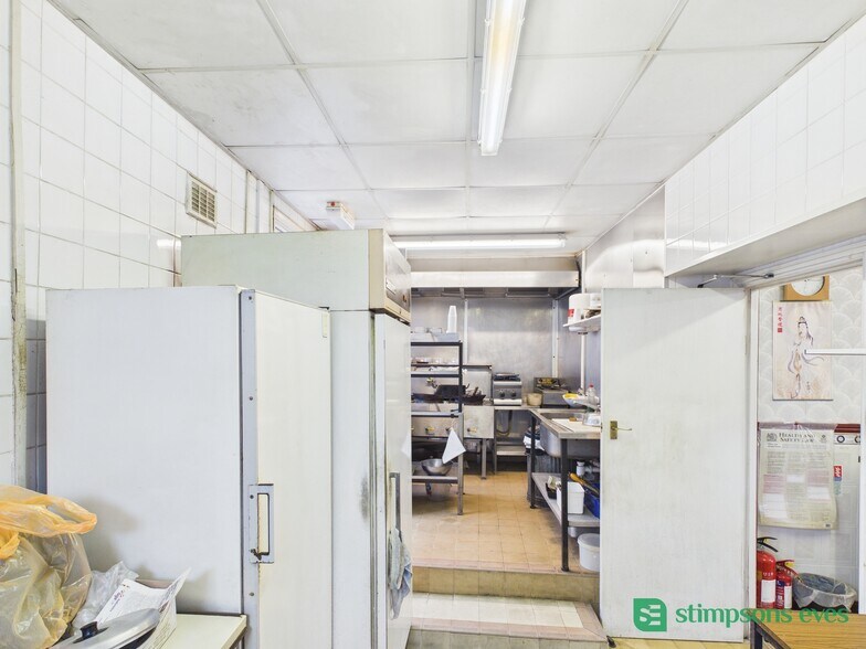 58-58A High St, Clapham en venta - Foto del edificio - Imagen 3 de 5