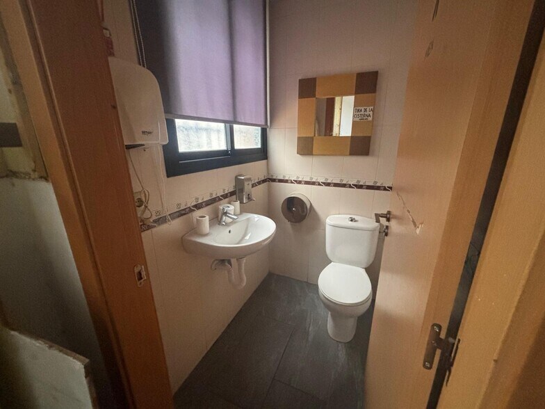 Local en Córdoba, Córdoba en venta - Foto del edificio - Imagen 2 de 12