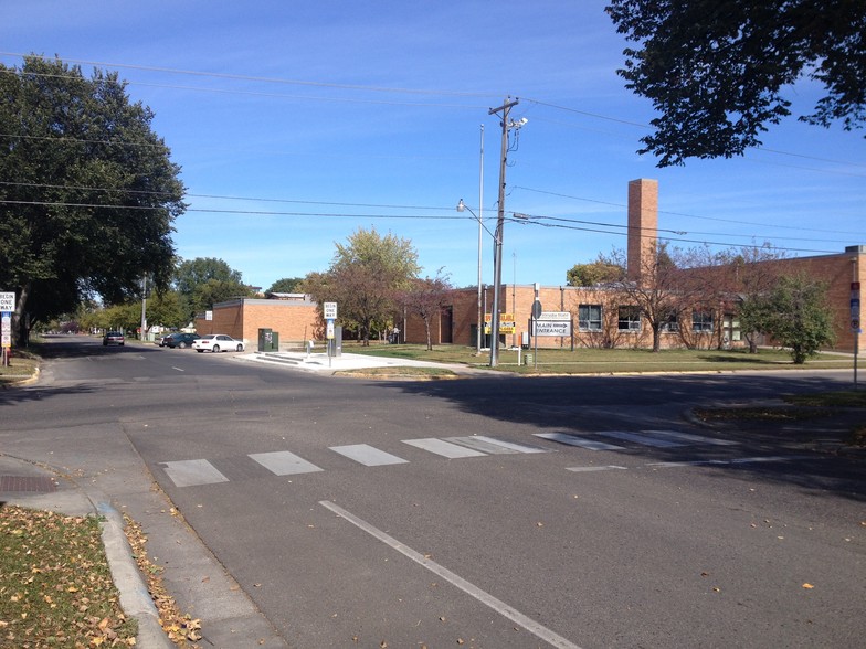 1110 S 14th St, Moorhead, MN en alquiler - Foto del edificio - Imagen 3 de 5