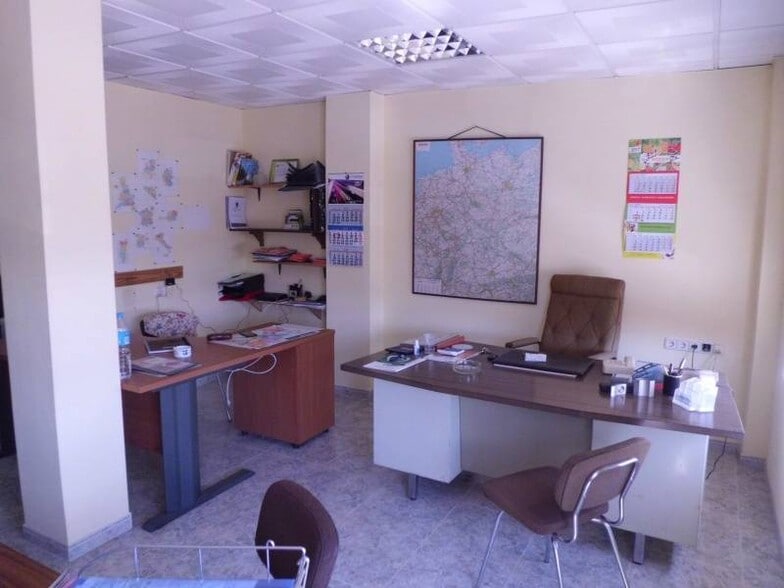 Oficina en El Ejido, Almería en venta - Foto del edificio - Imagen 3 de 9
