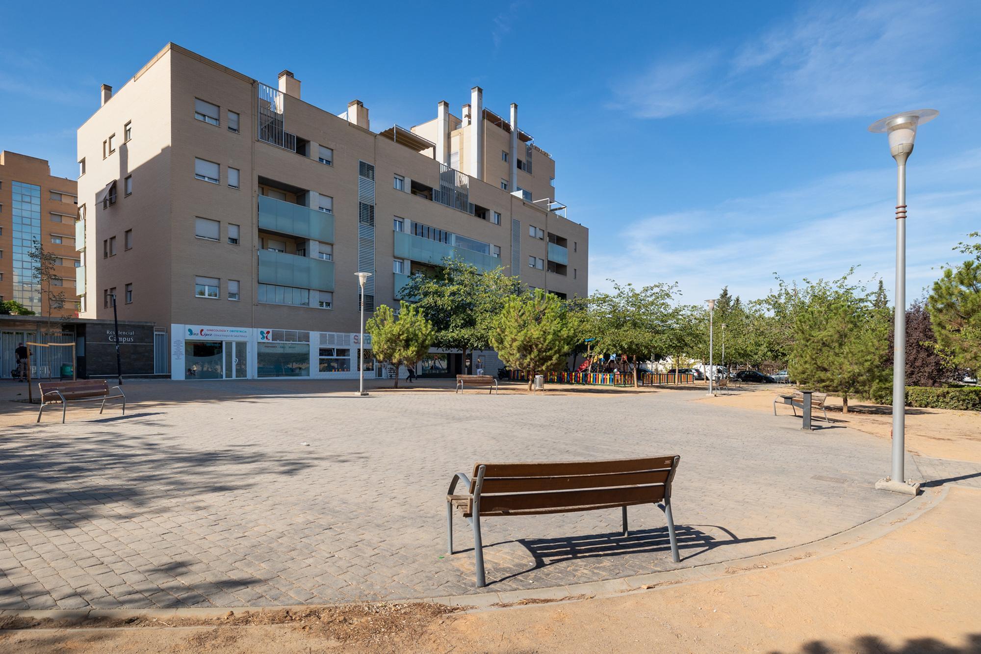 Plaza Catedrática Asunción Linares, 1, Granada, Granada en venta Foto principal- Imagen 1 de 23