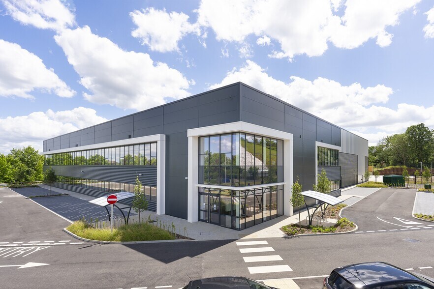 John Nike Way, Bracknell en alquiler - Foto del edificio - Imagen 1 de 13