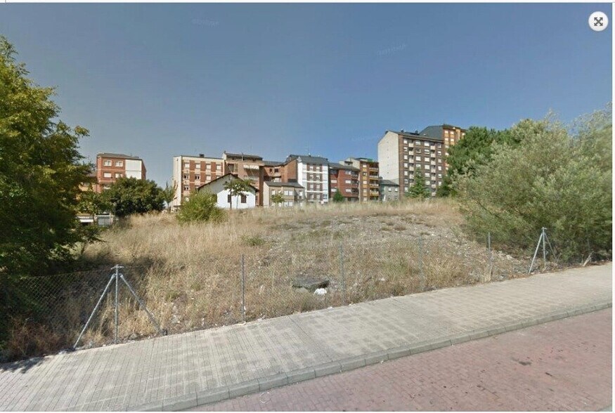Terreno en Ponferrada, León en venta - Foto principal - Imagen 3 de 3