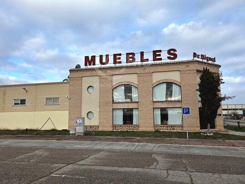 Local en Orgaz, Toledo en venta - Foto del edificio - Imagen 3 de 26