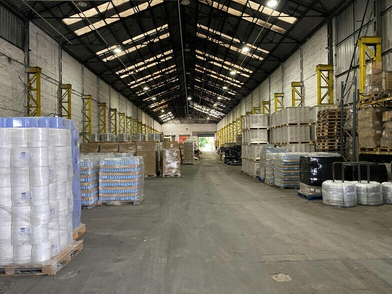 Bradford Rd, Bradford en alquiler - Foto del edificio - Imagen 2 de 4