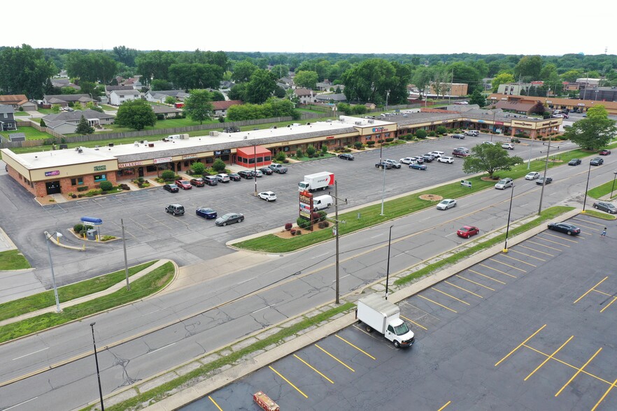 1815-1957 W Glen Park Ave, Griffith, IN en alquiler - Foto del edificio - Imagen 1 de 15