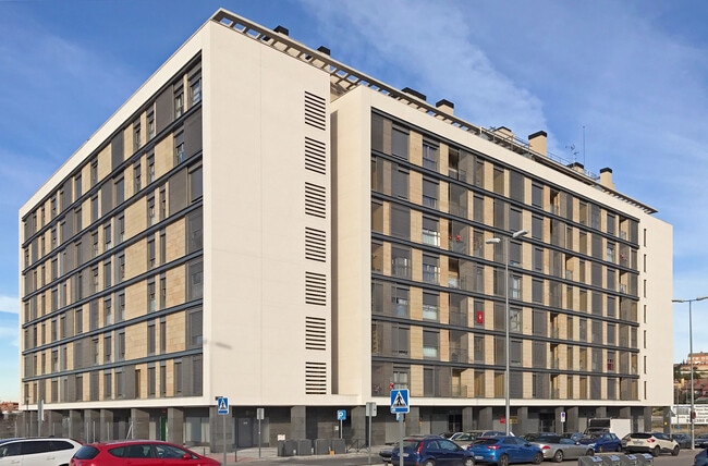 Más detalles de Calle del Tren de Arganda, 26, Arganda del Rey - Edificio residencial​ en venta