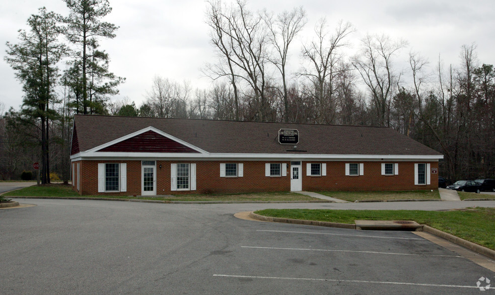 110 Old Bermuda Hundred Rd, Chester, VA en alquiler - Foto del edificio - Imagen 2 de 3